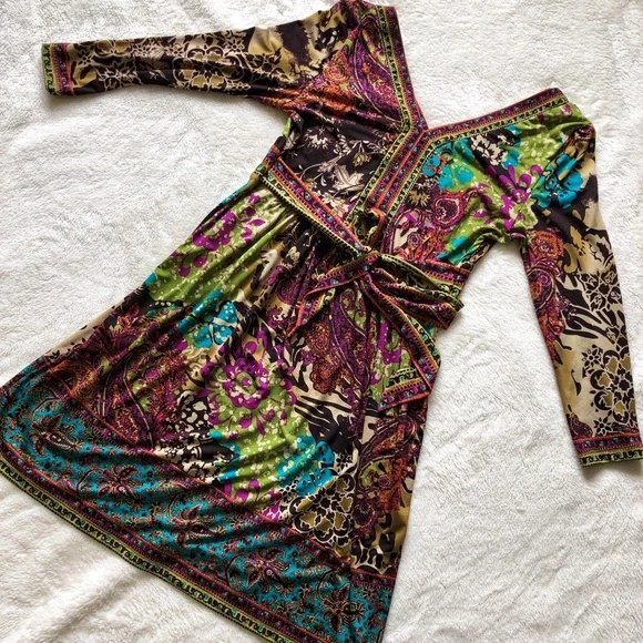 ECI print dress w tie back - Picture 2 of 6